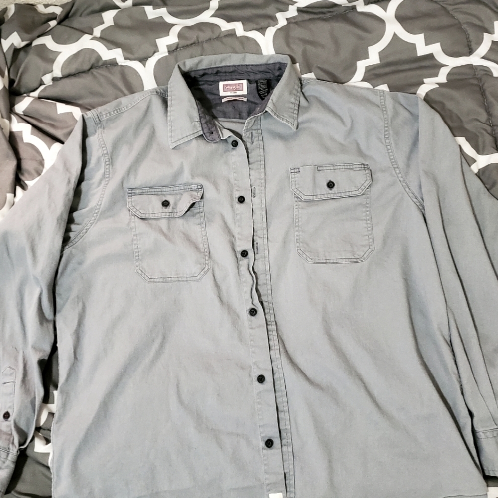 Wrangler Mens XL Button Down Shirt Light Blue